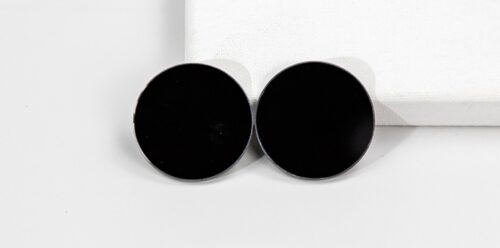 Cut-off Type Infrared-Transmitting Visible-Absorbing Glass HWB850